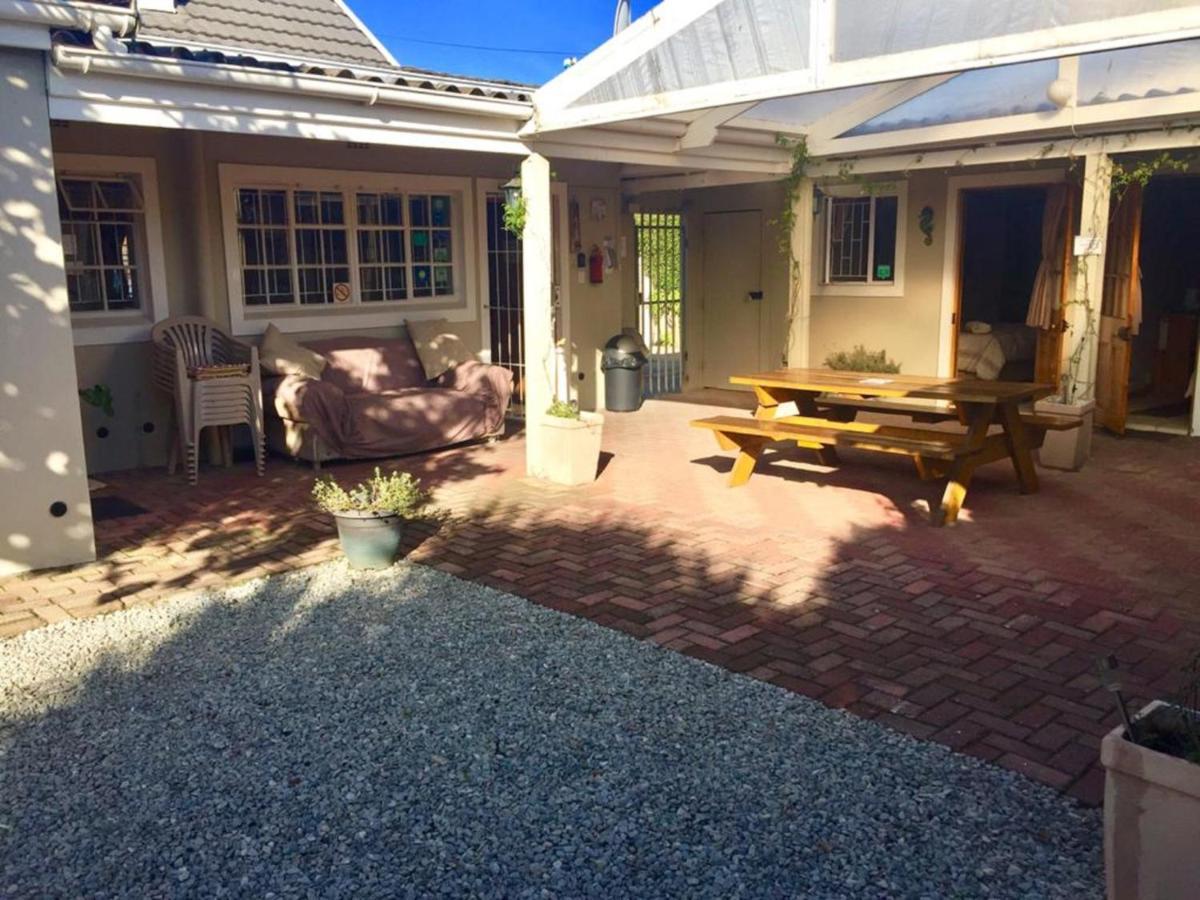 Jembjo'S Knysna Lodge & Backpackers מראה חיצוני תמונה