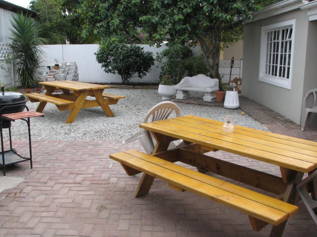 Jembjo'S Knysna Lodge & Backpackers מראה חיצוני תמונה