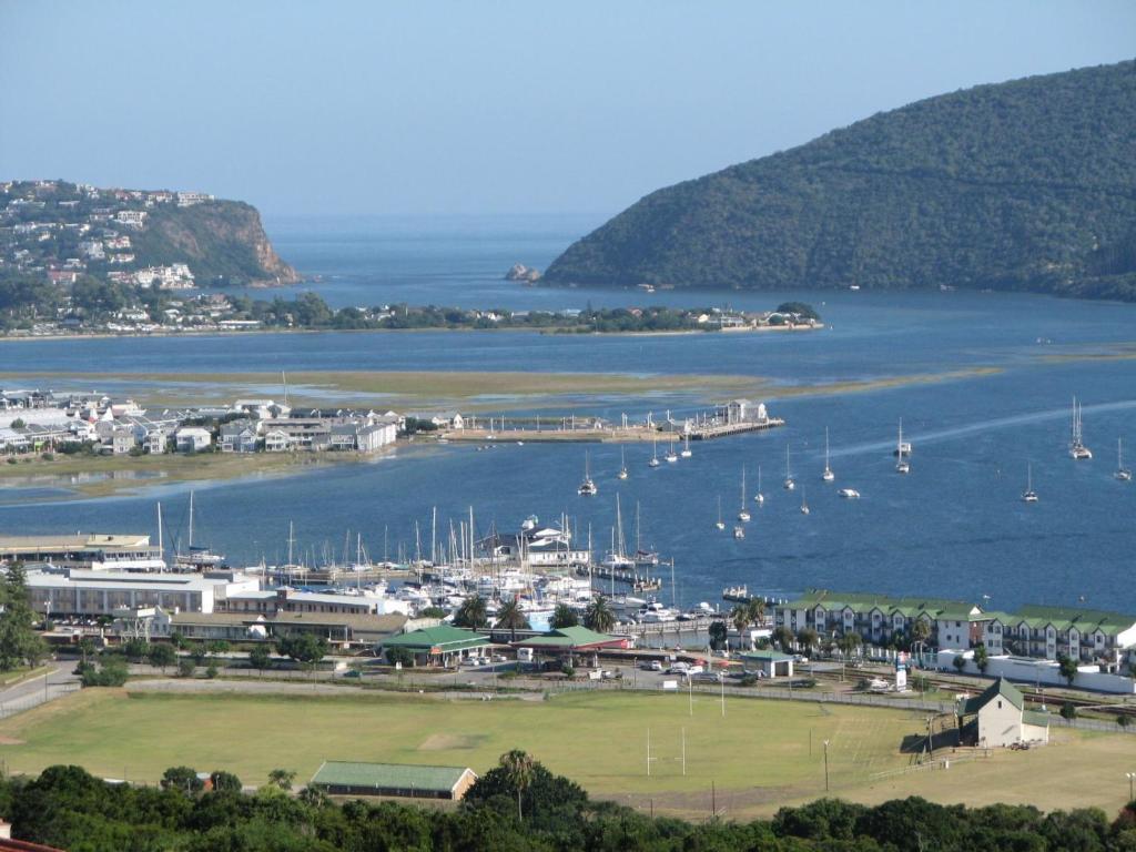 Jembjo'S Knysna Lodge & Backpackers מראה חיצוני תמונה