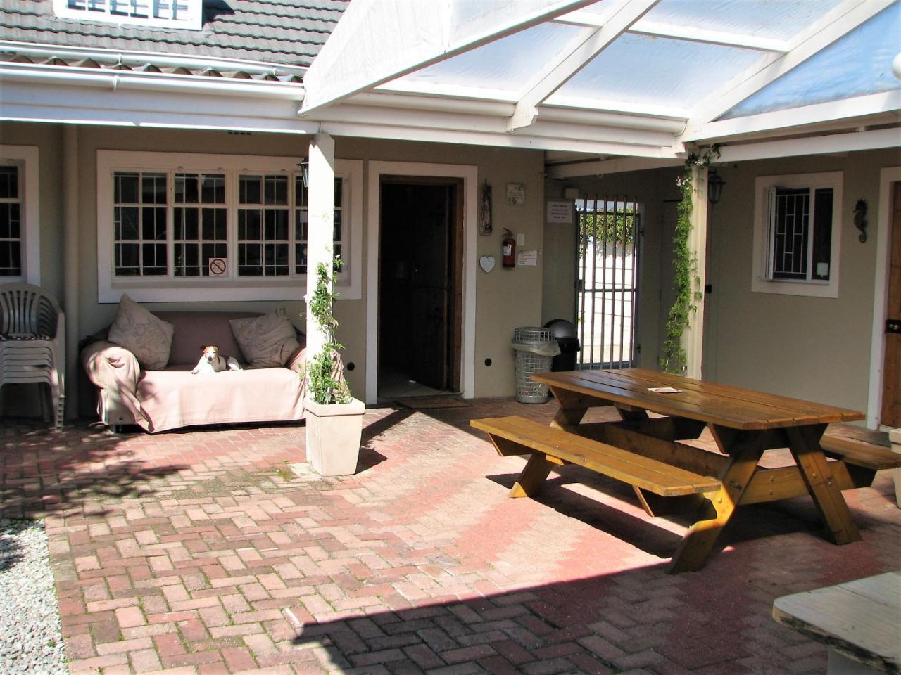 Jembjo'S Knysna Lodge & Backpackers מראה חיצוני תמונה