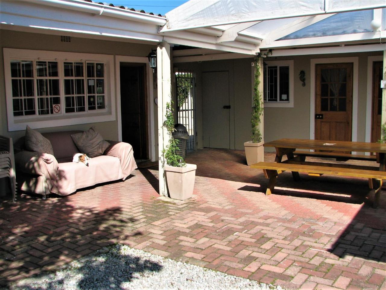 Jembjo'S Knysna Lodge & Backpackers מראה חיצוני תמונה