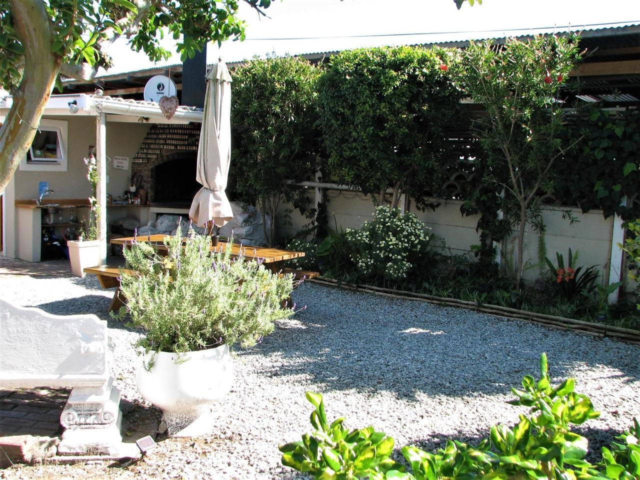 Jembjo'S Knysna Lodge & Backpackers מראה חיצוני תמונה