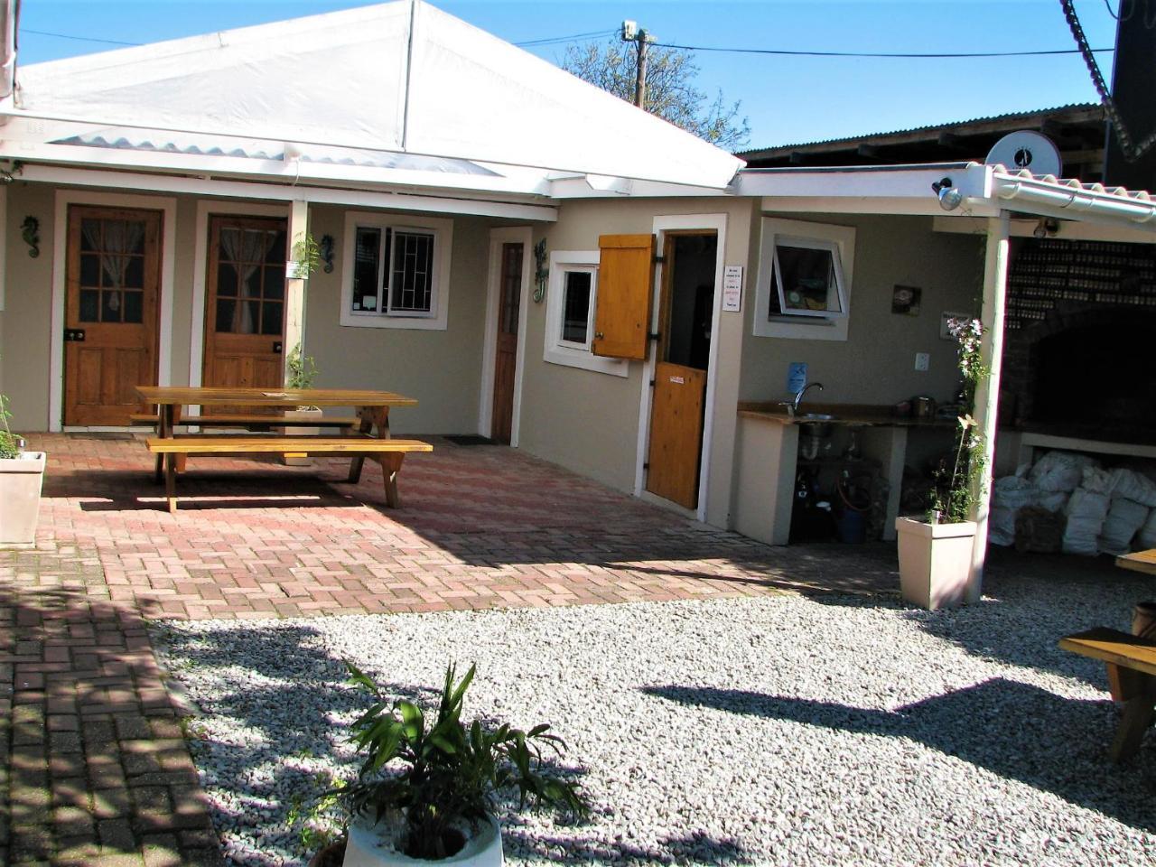 Jembjo'S Knysna Lodge & Backpackers מראה חיצוני תמונה