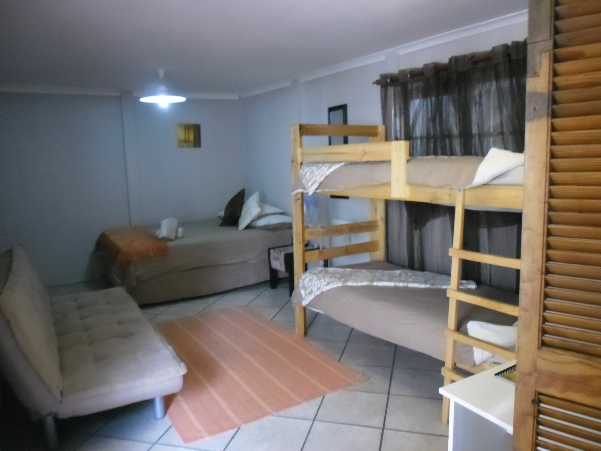 Jembjo'S Knysna Lodge & Backpackers מראה חיצוני תמונה
