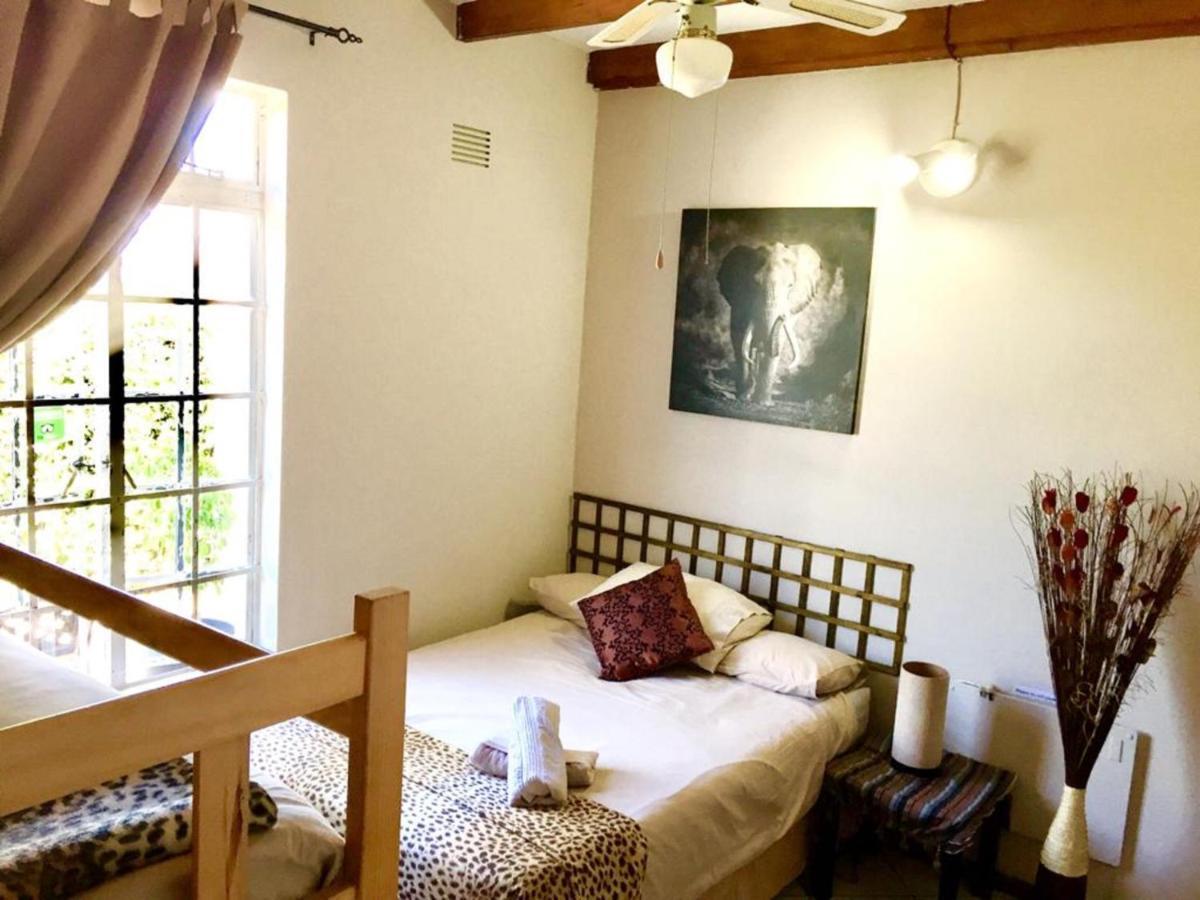 Jembjo'S Knysna Lodge & Backpackers מראה חיצוני תמונה