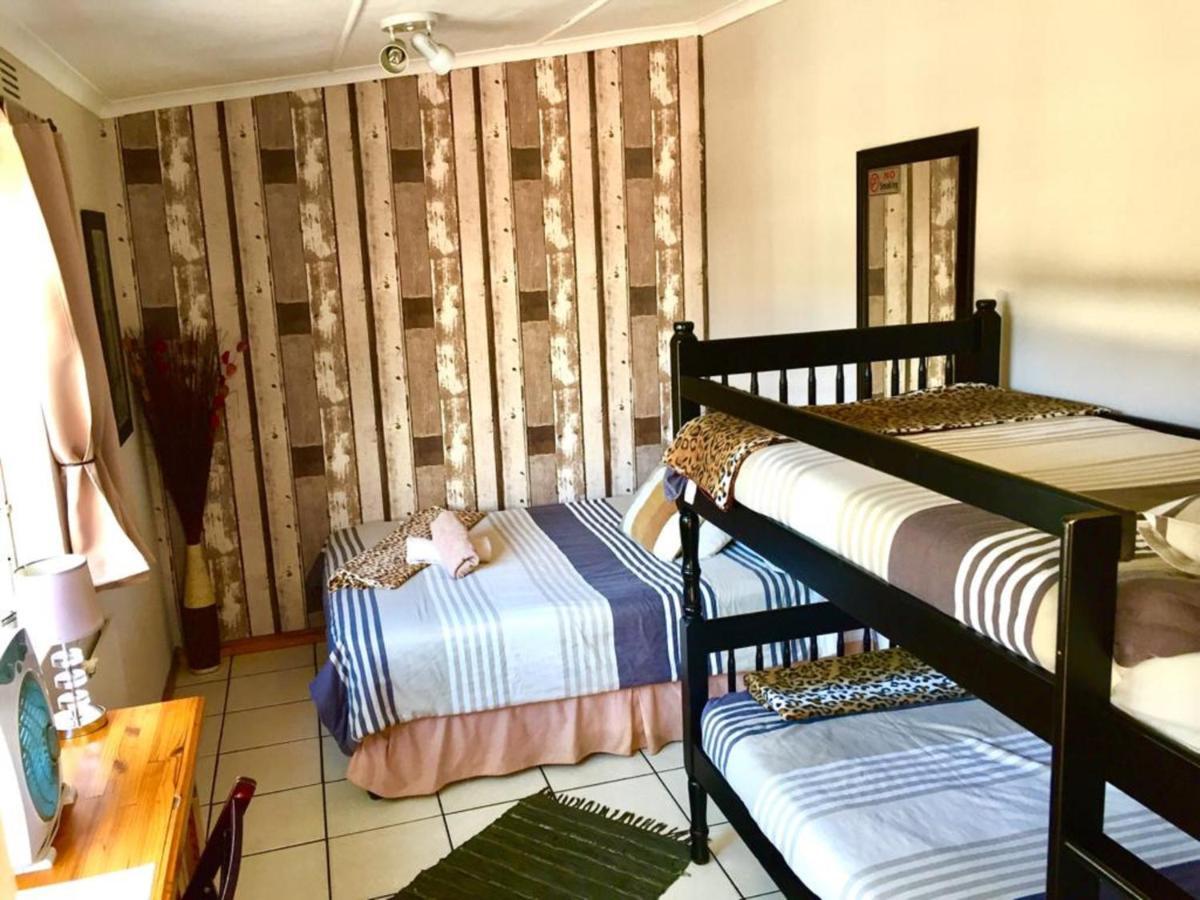 Jembjo'S Knysna Lodge & Backpackers מראה חיצוני תמונה