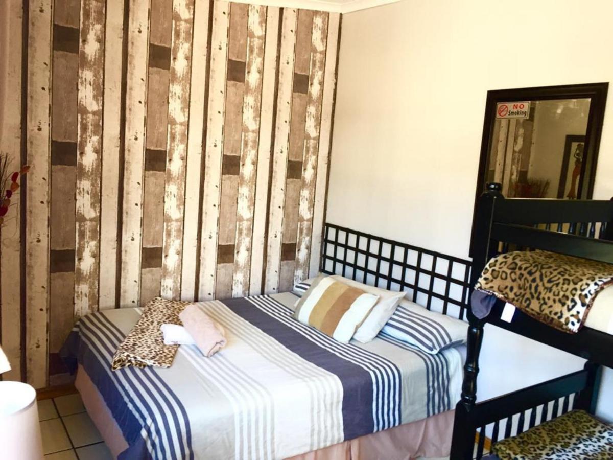 Jembjo'S Knysna Lodge & Backpackers מראה חיצוני תמונה