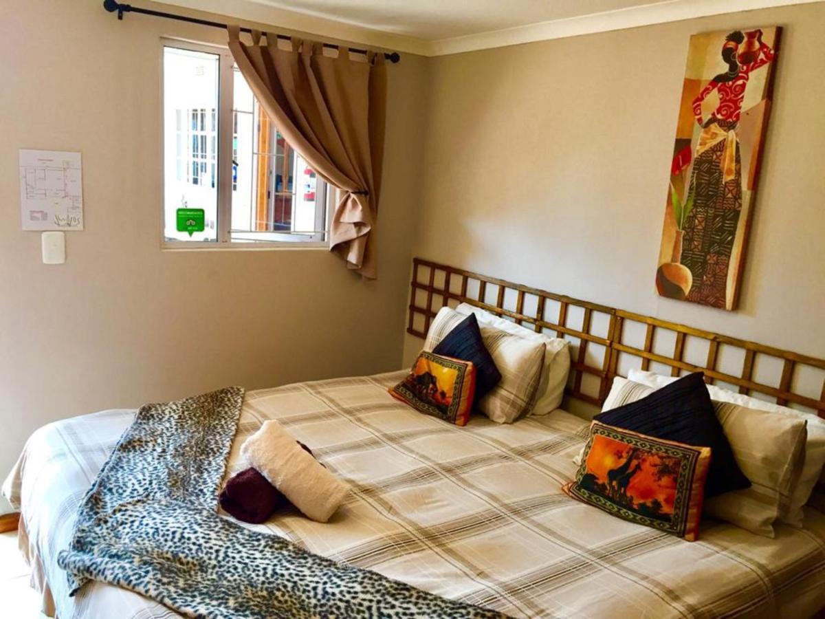 Jembjo'S Knysna Lodge & Backpackers מראה חיצוני תמונה